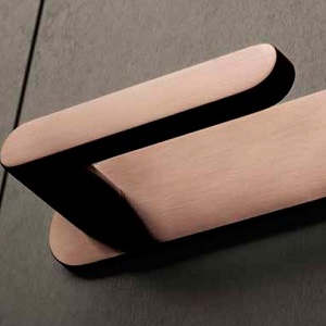 Bronzinė furnitūra