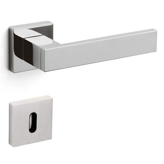 DIANA M206 rankenos rinkinys su rozetėmis BB, žalvaris, poliruotas chromas (CR)