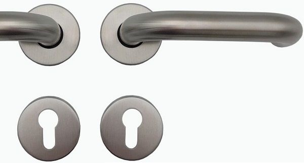RIVA 103 FS fire safety door handle set with roses PZ, 9mm, stainless steel
