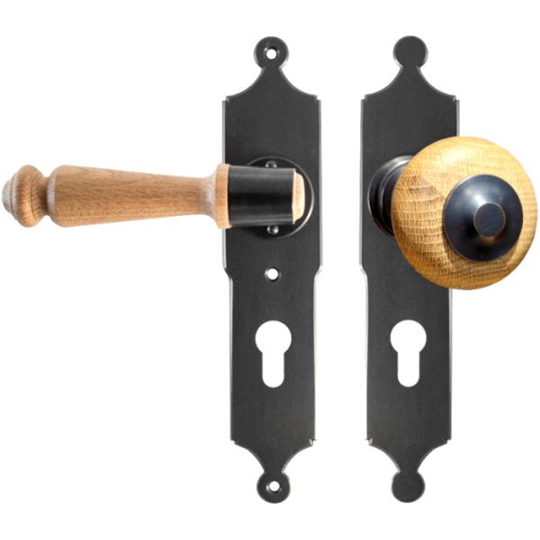 Saugumo atgalinių plokštelių rinkinys su medine rankena ir durų rankenėle, PZ92/8 mm, juodintas, RANKŲ DARBO